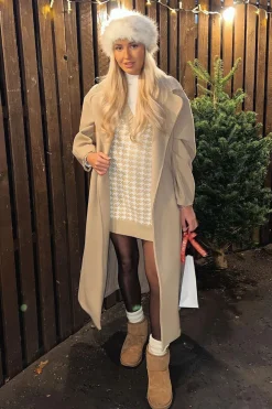 Rebellious Fashion Beige Houndstooth Knit Vest - Hazel
