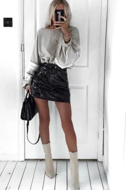 Rebellious Fashion Beige Jumper with Fur Sleeves - Stephanie