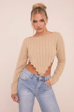 Rebellious Fashion Beige Knit Asymmetric Hem Cropped Jumper - Prima