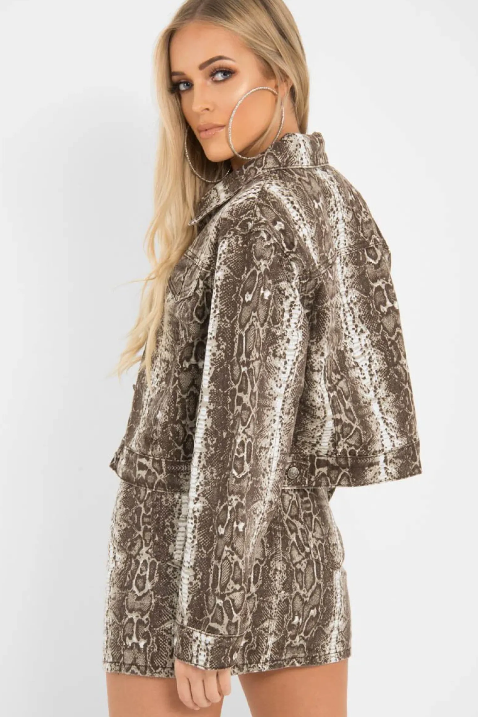 Rebellious Fashion Beige Snake Print Crop Denim Jacket - Bernice