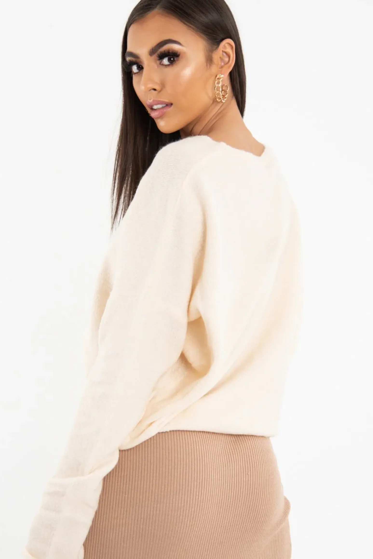 Rebellious Fashion Beige Soft Knit Asymmetric Hem Jumper - Francia