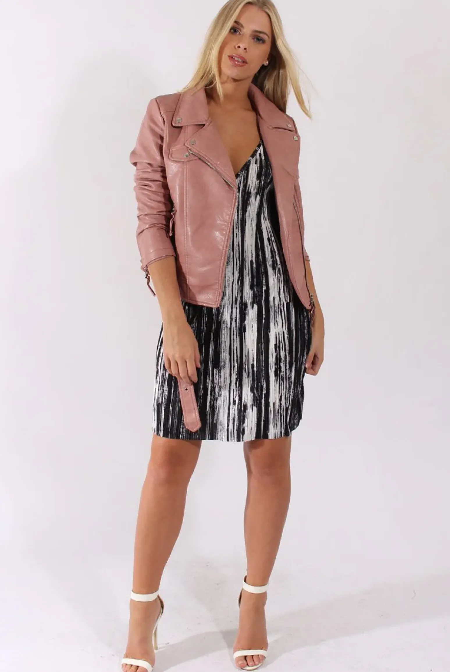 Rebellious Fashion Black & White Pattern Pleated Dress - Cherry