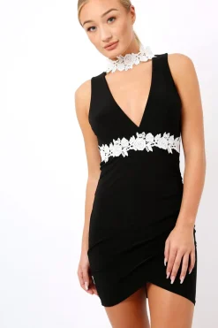 Rebellious Fashion Black Crochet Choker Bodycon Dress - Electra