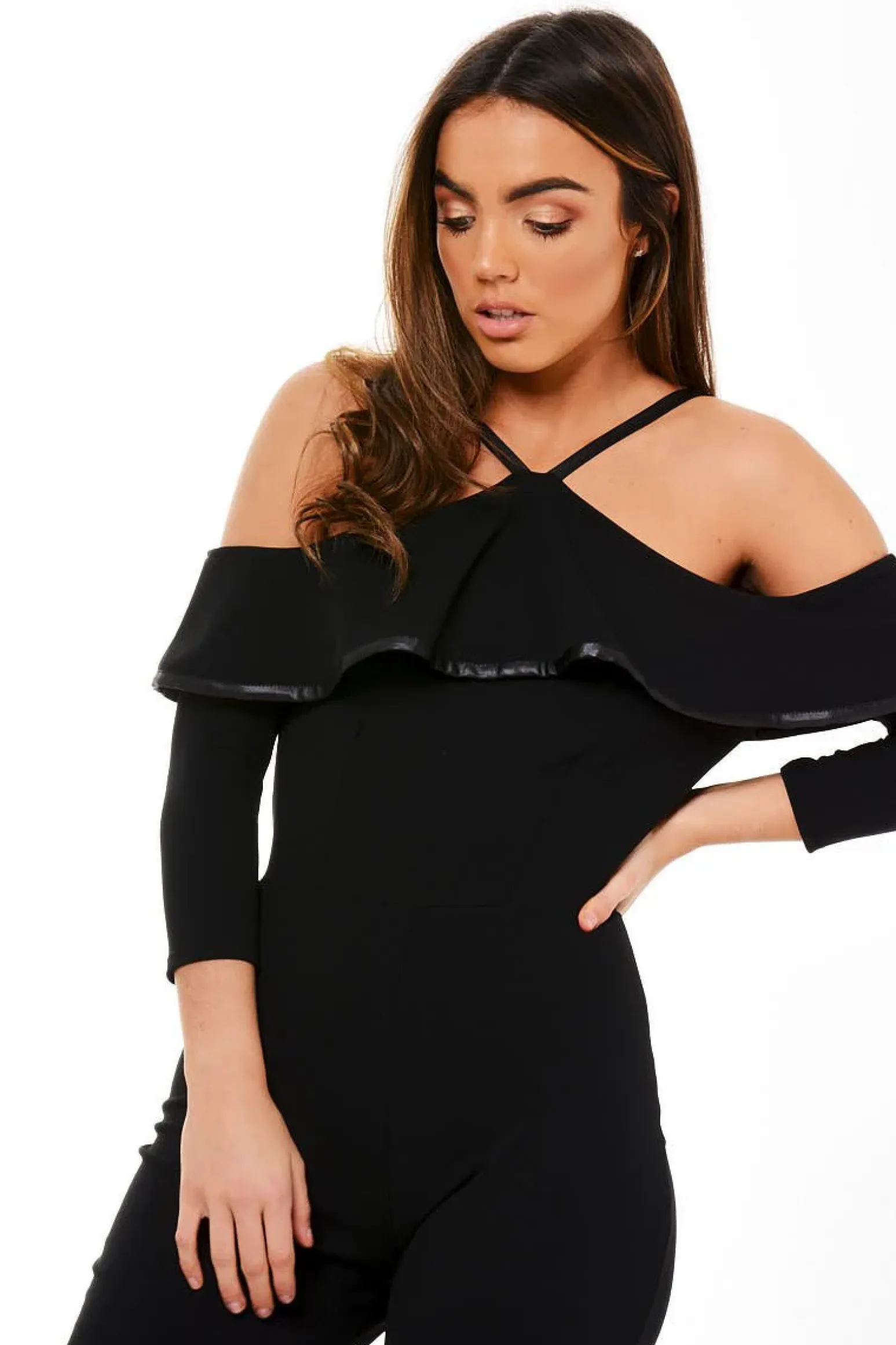 Rebellious Fashion Black Cold Shoulder Frill Detail Jumpsuit - Donna