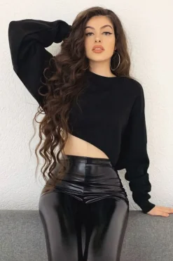 Rebellious Fashion Black Cropped Batwing Jumper - Lizy