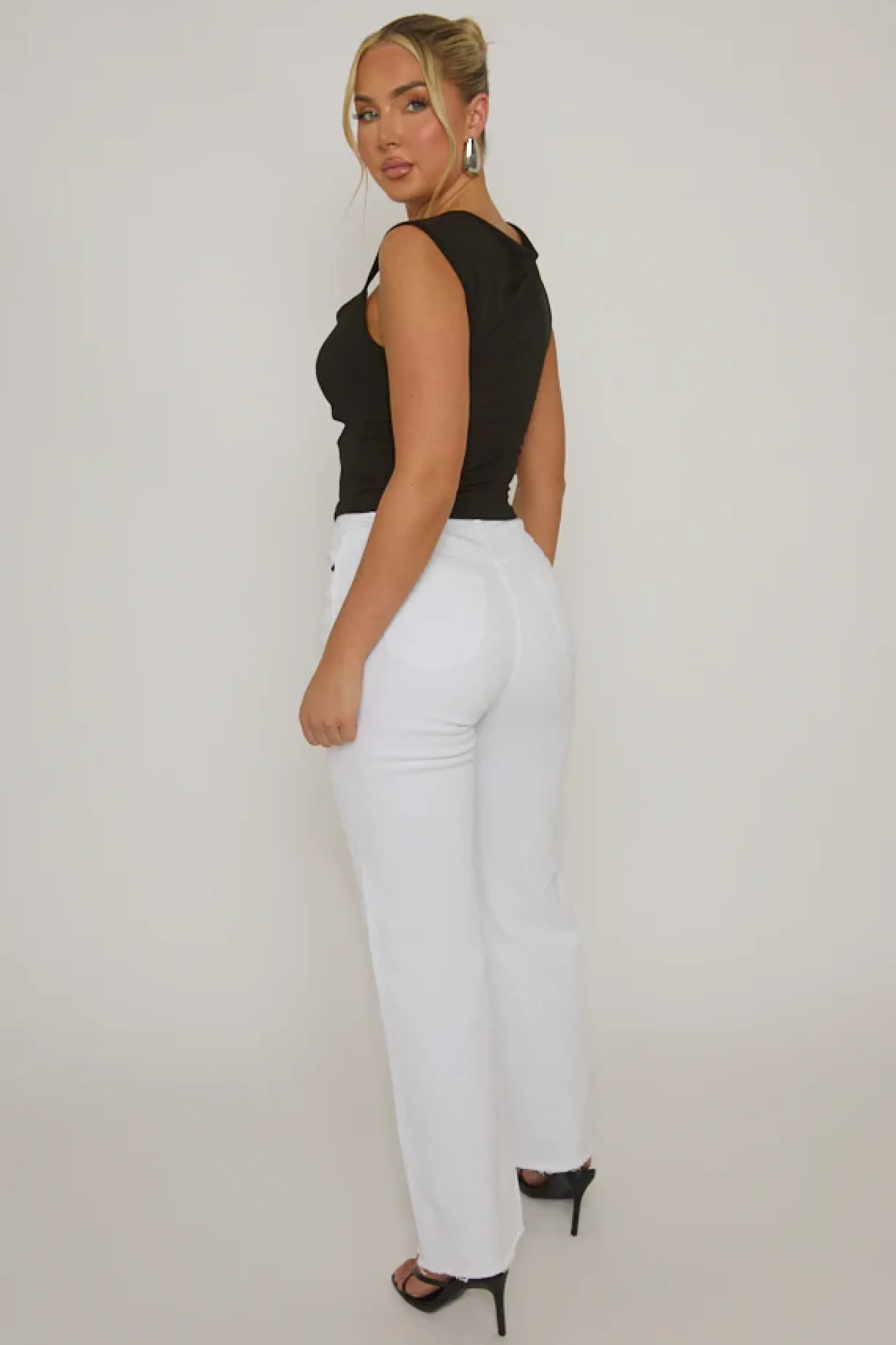 Rebellious Fashion Black Cut Out Cap Sleeve Crop Top - Donatella
