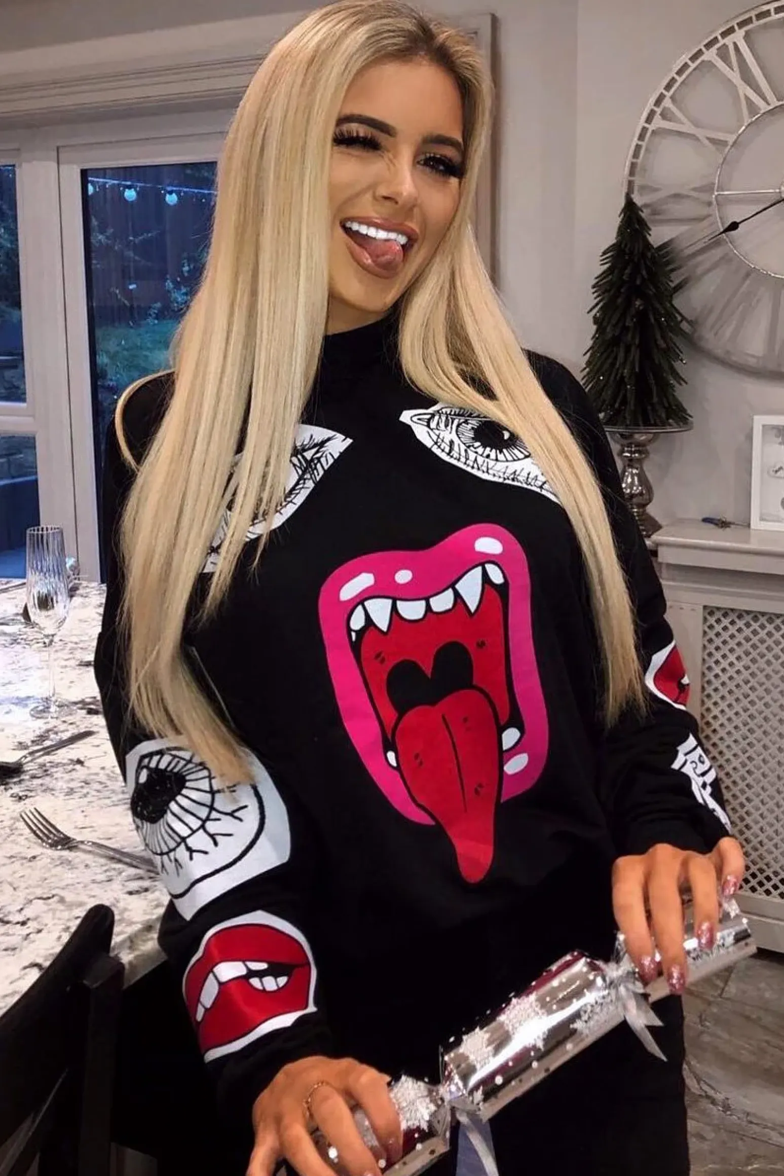 Rebellious Fashion Black Eyes Lips Printed Sweatshirt - Beckie