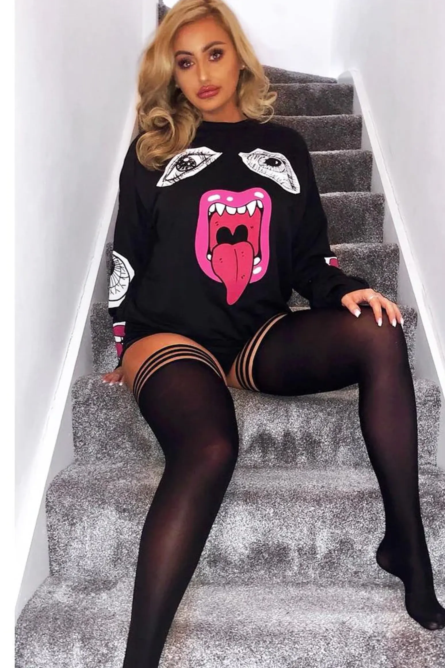 Rebellious Fashion Black Eyes Lips Printed Sweatshirt - Beckie