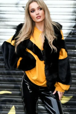Rebellious Fashion Black Faux Fur Cropped Gilet - Nadia