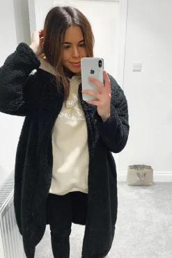 Rebellious Fashion Black Faux Fur Teddy Coat - Reegan