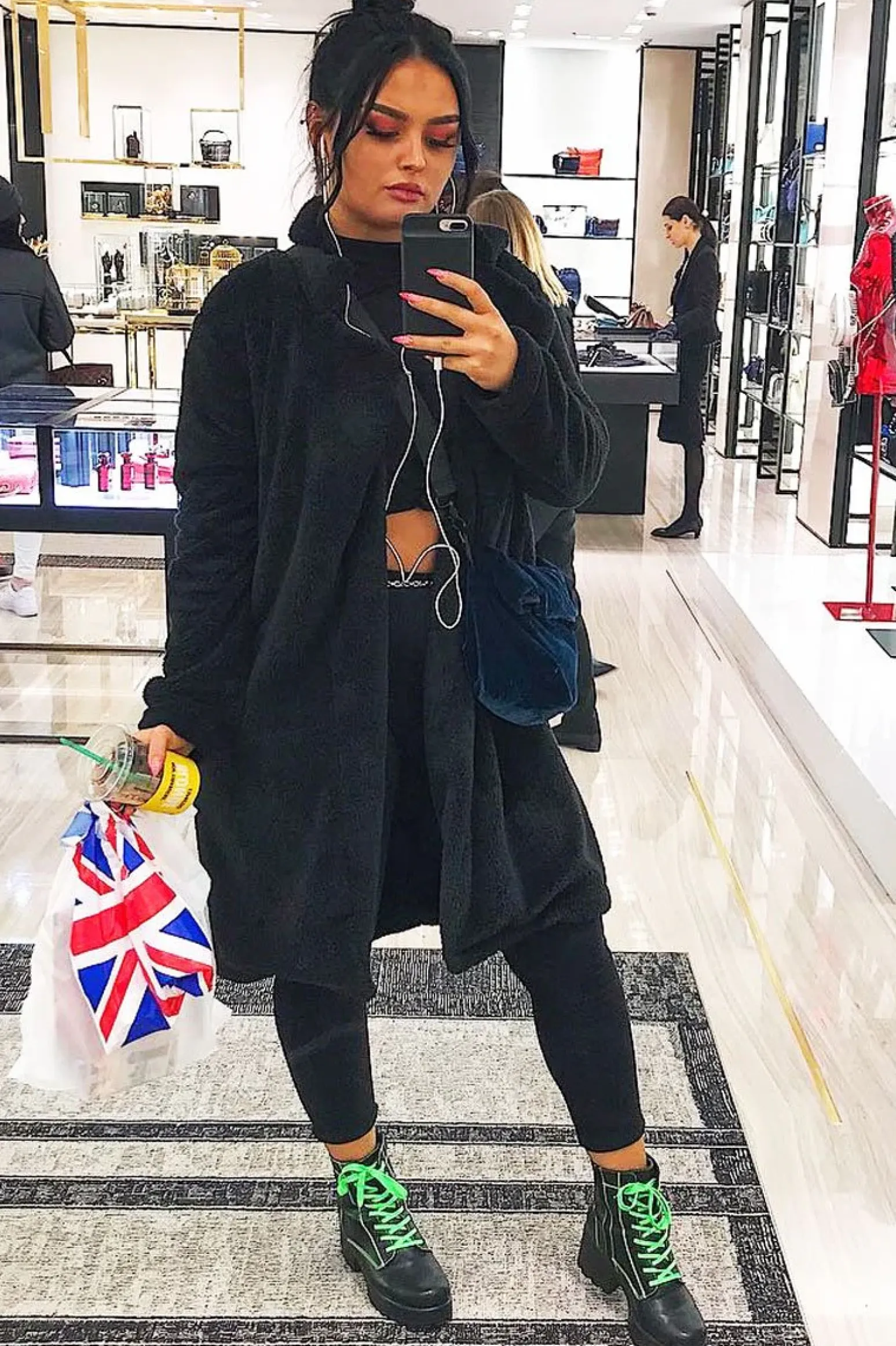 Rebellious Fashion Black Faux Fur Teddy Coat - Reegan