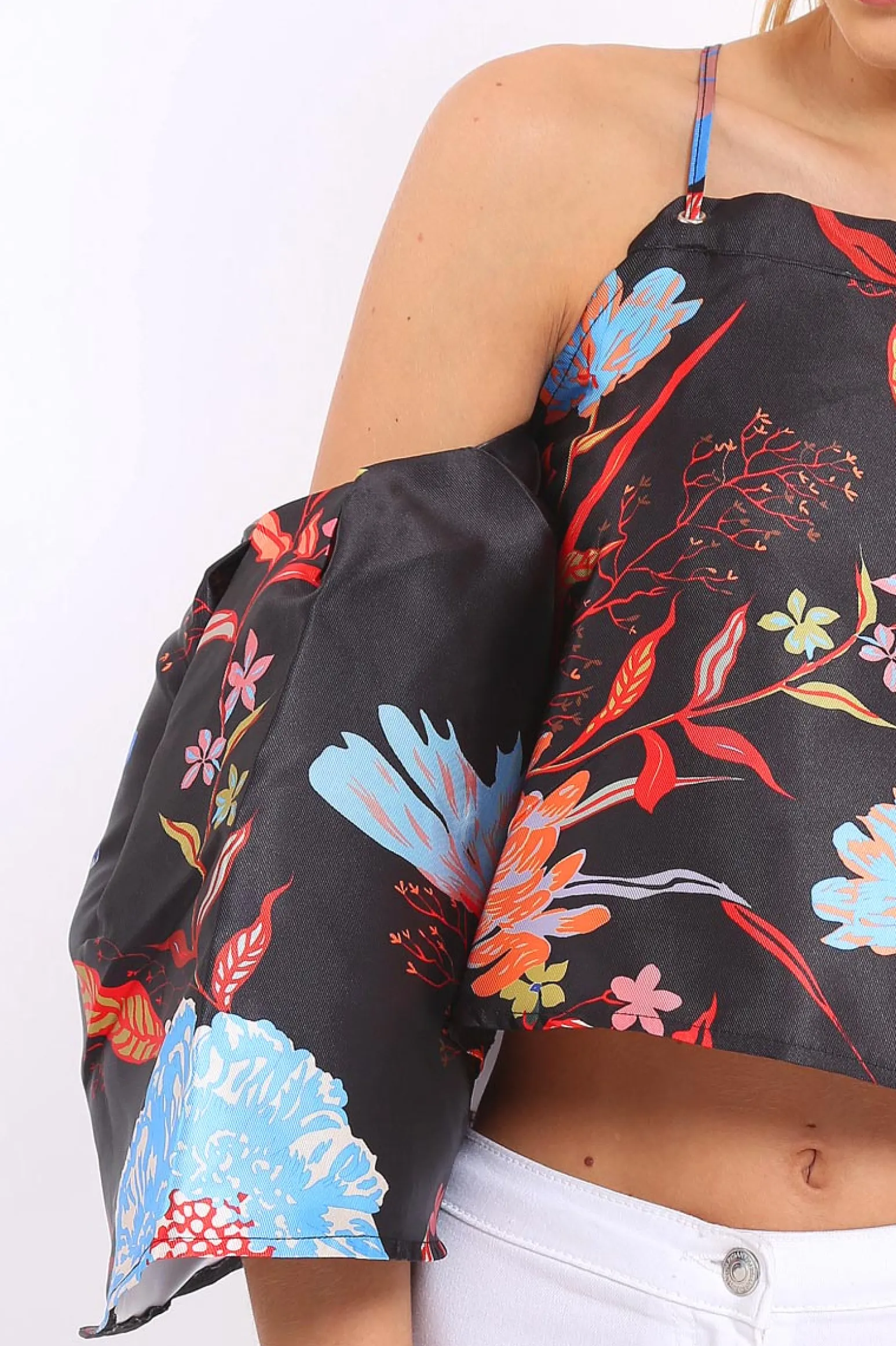 Rebellious Fashion Black Floral Print Bell Sleeve Crop Top - Shantall