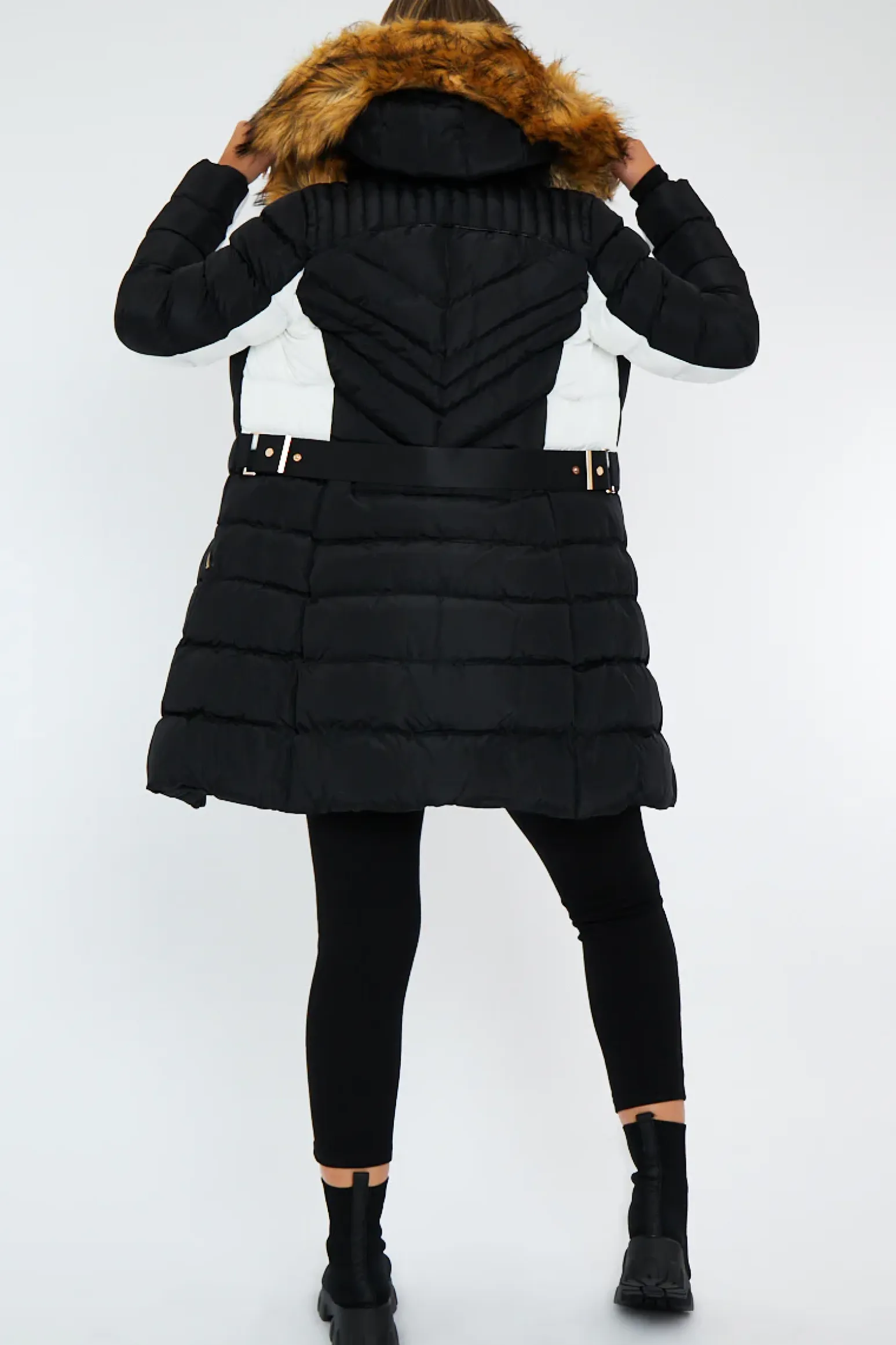 Rebellious Fashion Black Fur Hood Contrast Panel Puffer Coat - Chelsie