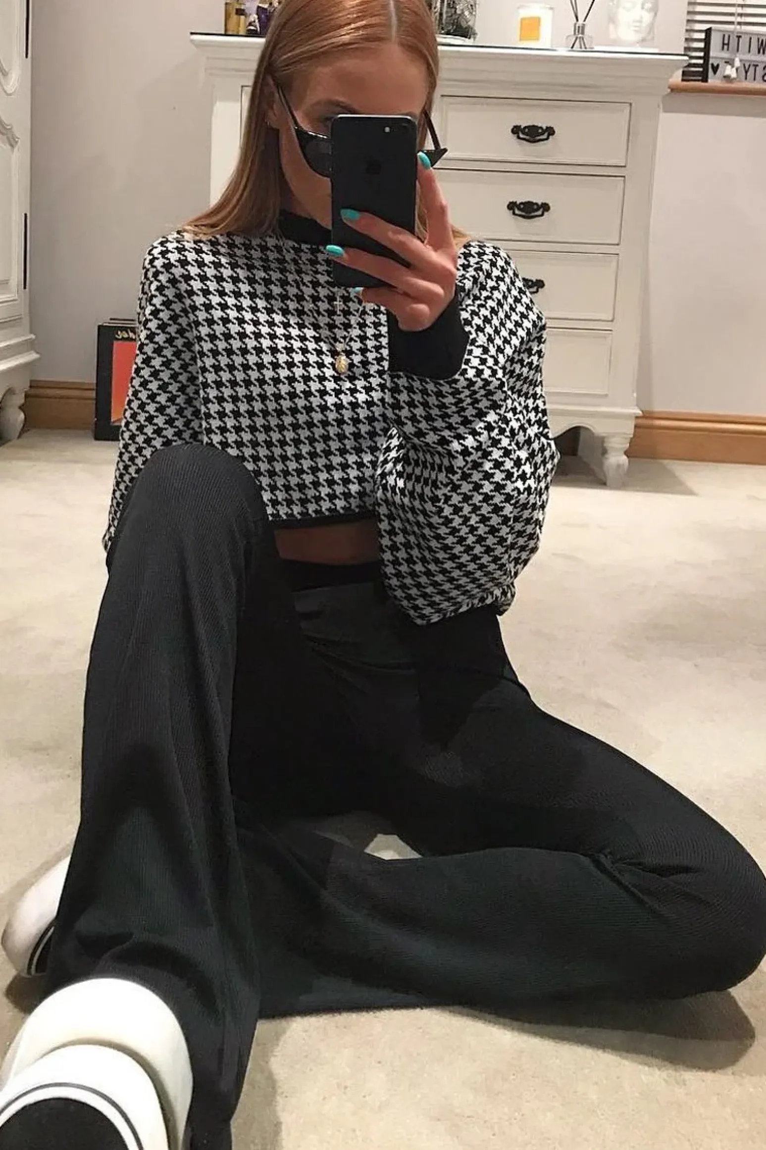 Rebellious Fashion Black Hounds-Tooth Cropped Batwing Jumper - Lizy