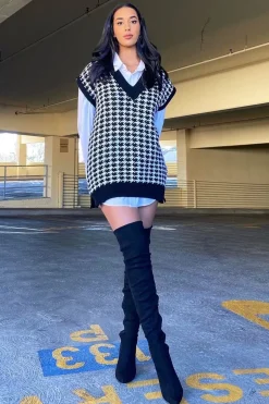 Rebellious Fashion Black Houndstooth Knit Vest - Hazel