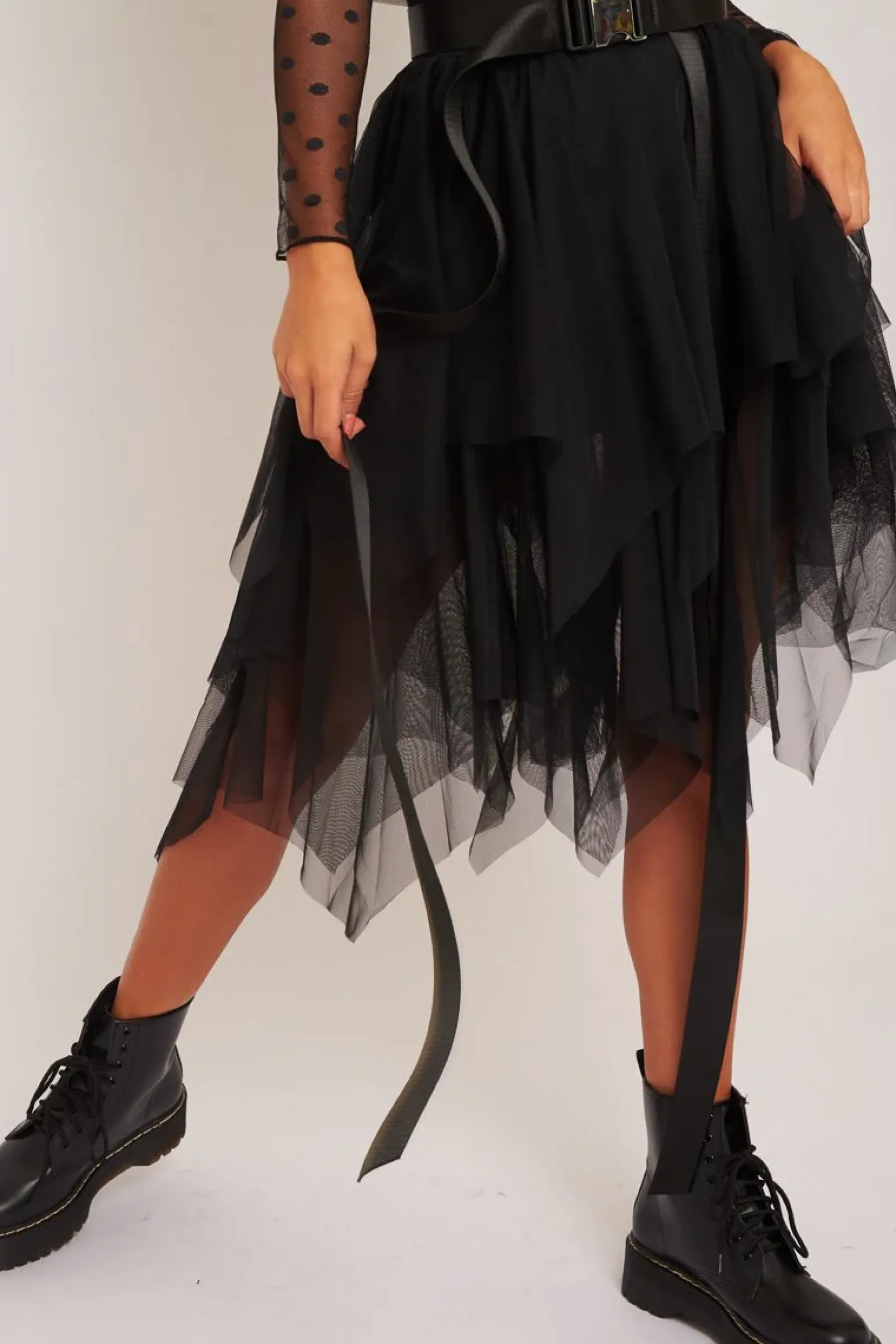 Rebellious Fashion Black Layered Tulle Midi Skirt - Laveta