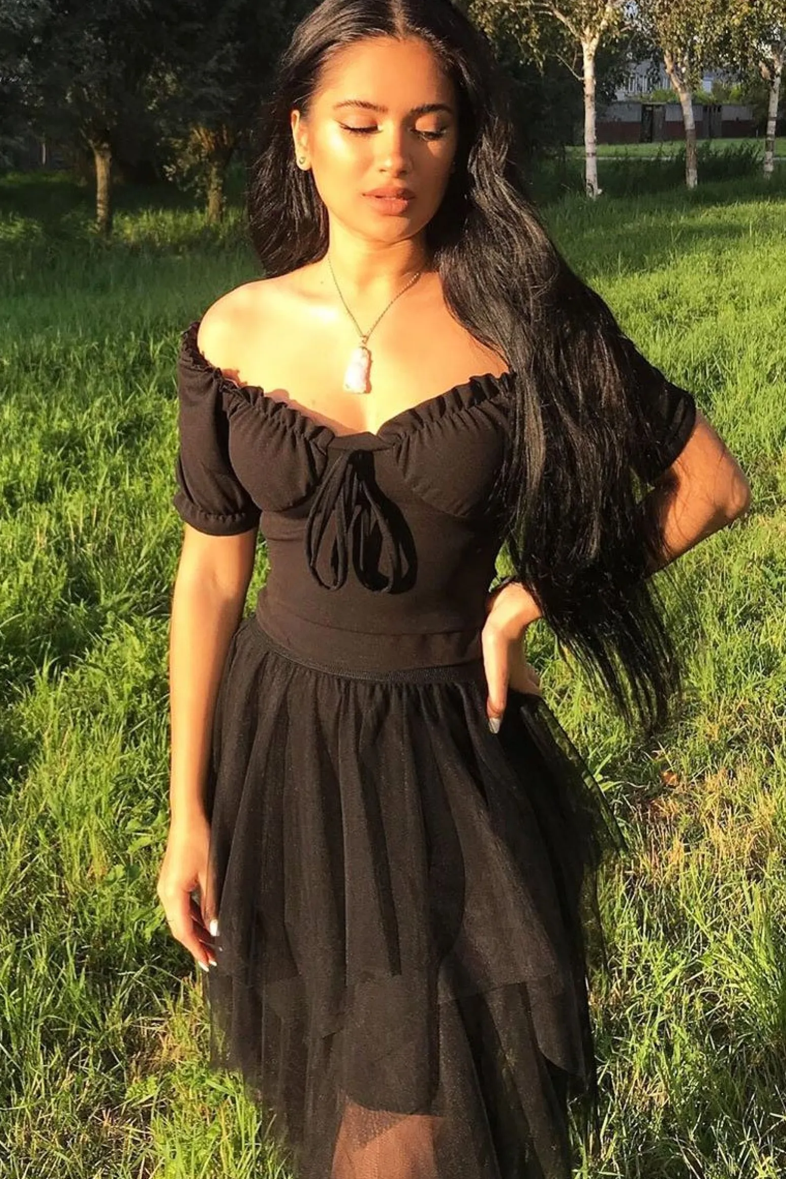 Rebellious Fashion Black Layered Tulle Midi Skirt - Laveta