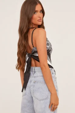 Rebellious Fashion Black Paisley Print Asymmetric Hem Top - Liyana
