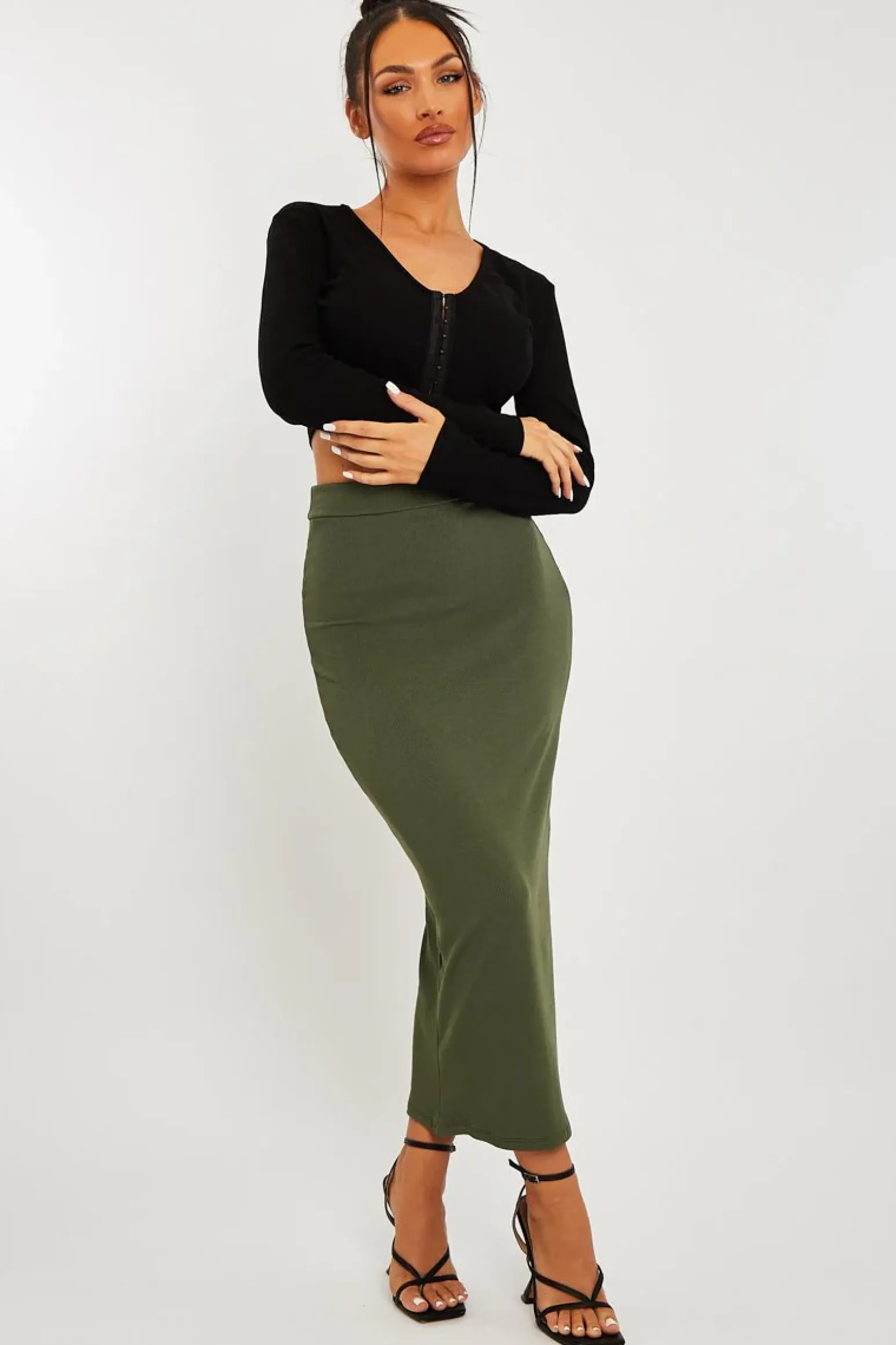 Rebellious Fashion Black Ribbed Hook Fastening Crop Top - Piper