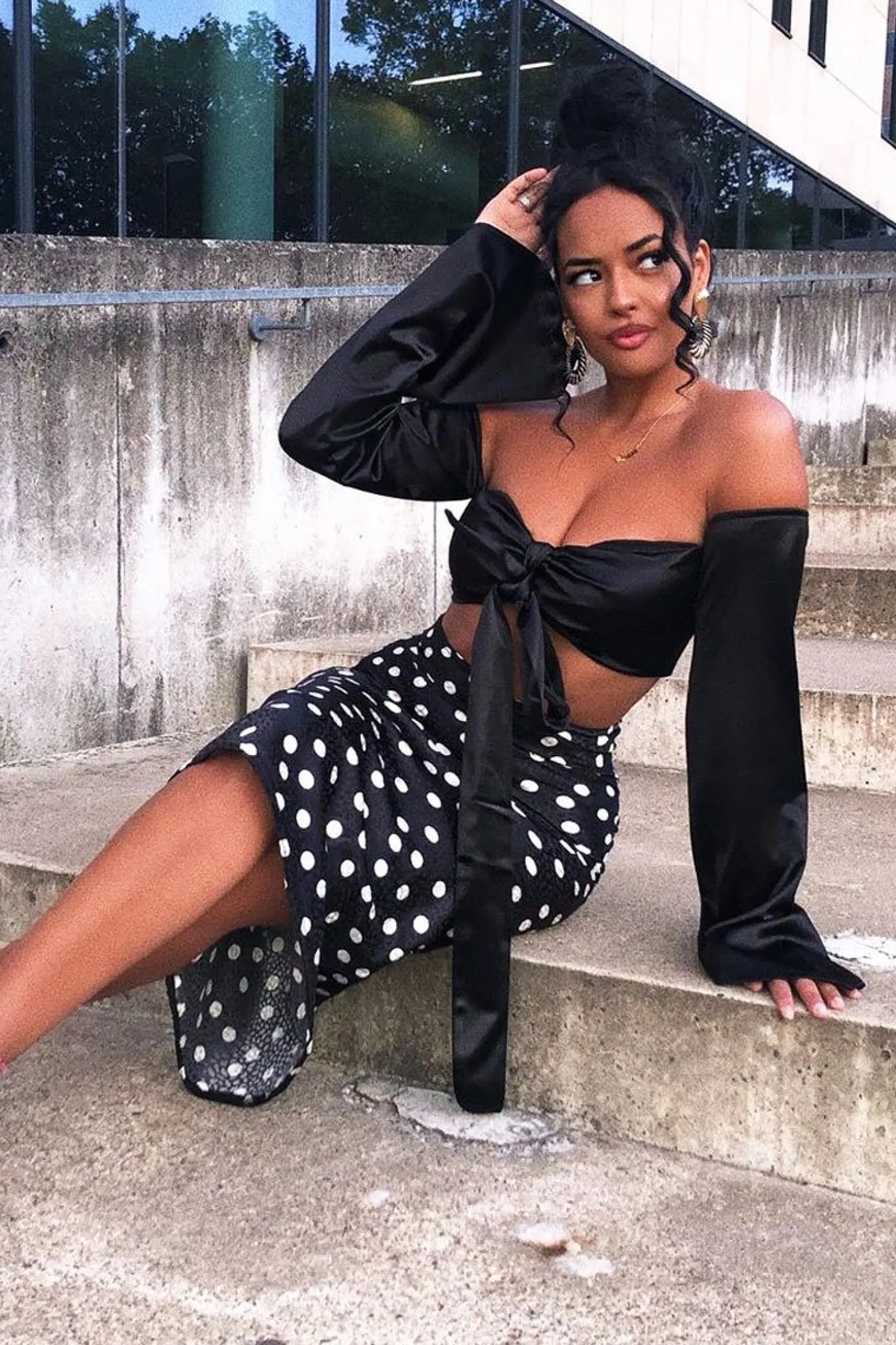 Rebellious Fashion Black Satin Knotted Middle Wide Sleeve Crop Top - Madianna