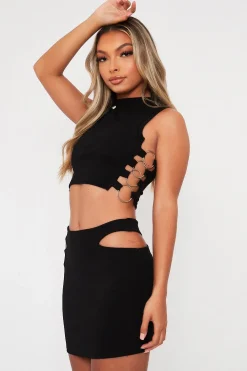 Rebellious Fashion Black Side Ring Detail Ribbed Crop Top - Marisella