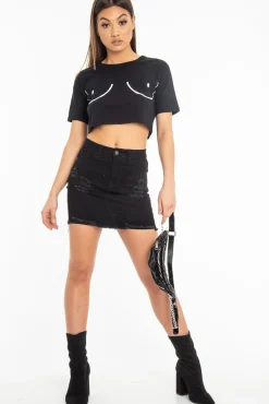 Rebellious Fashion Black Slogan Printed Crop Top - Daryn
