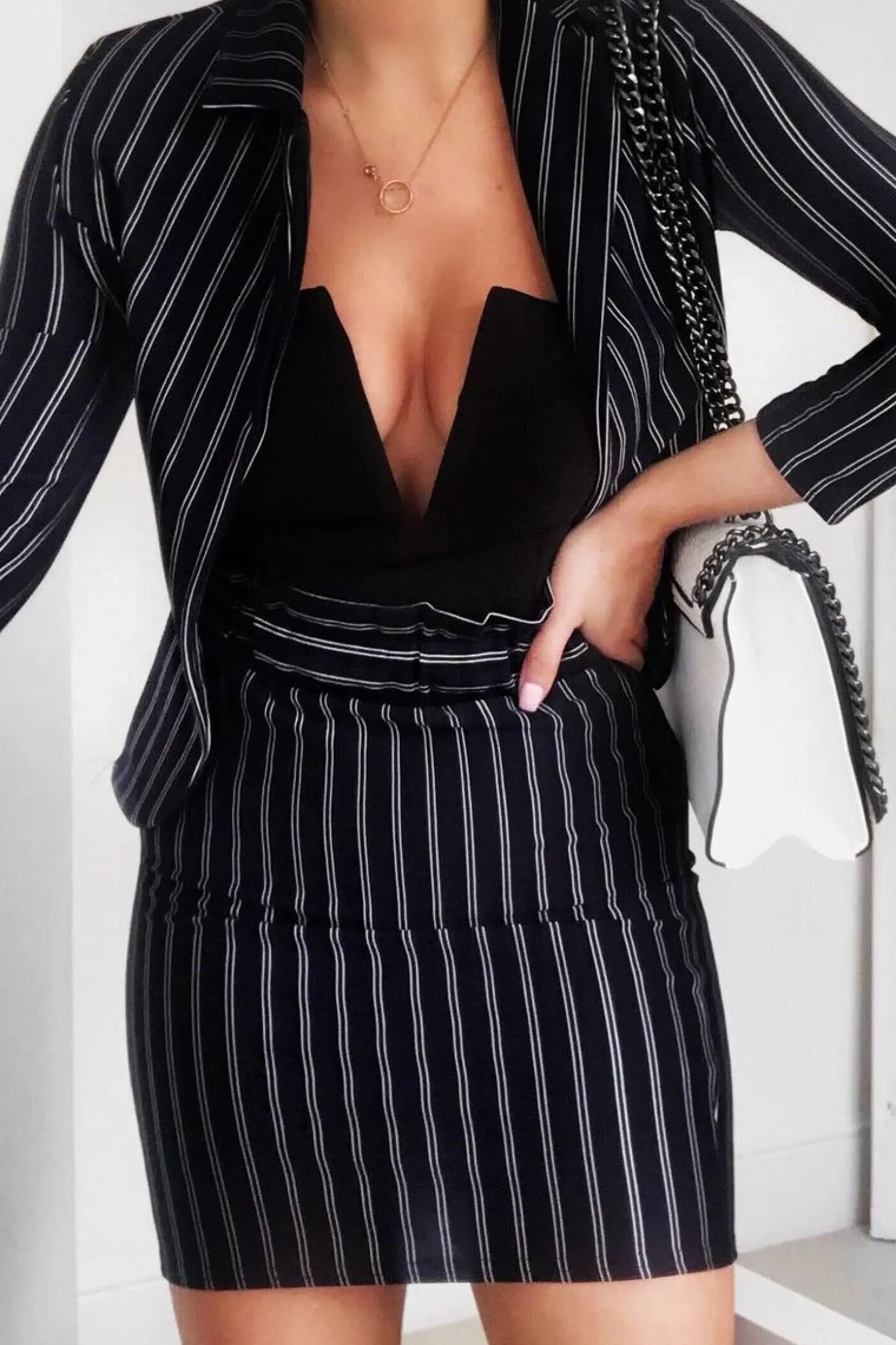 Rebellious Fashion Black Stripe Slim Fit Blazer - Savaya