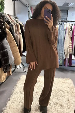 Rebellious Fashion Brown Oversized Round Neck Knitted Co-ord Set - Pihu
