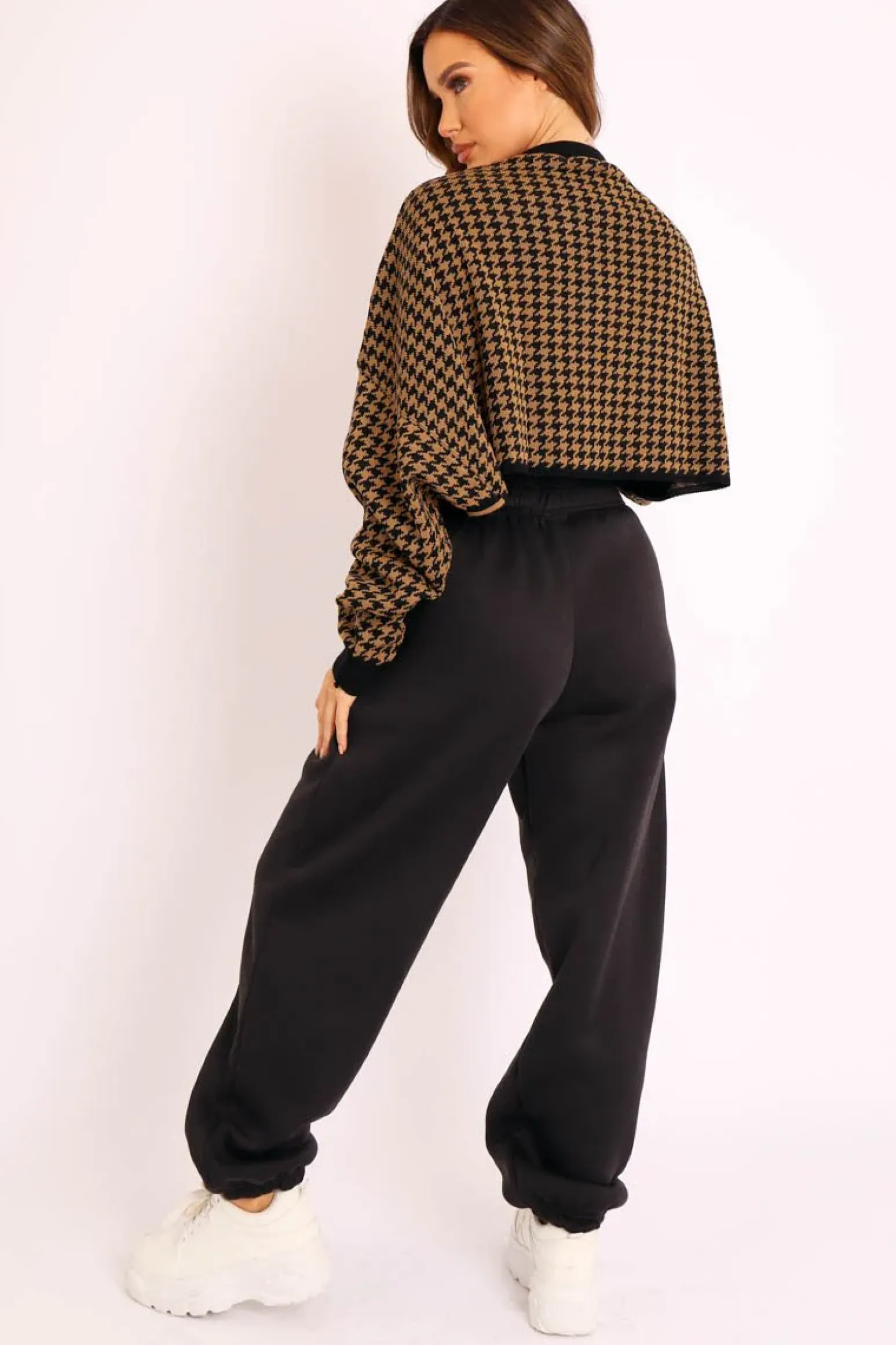 Rebellious Fashion Camel Hounds Tooth Cropped Batwing Jumper - Lizy