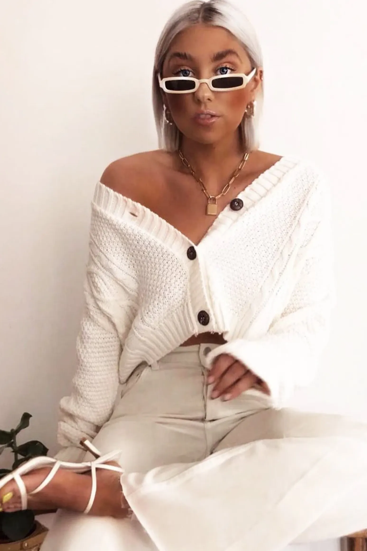 Rebellious Fashion Cream Chunky Knit Button Up Crop Cardigan - Elly