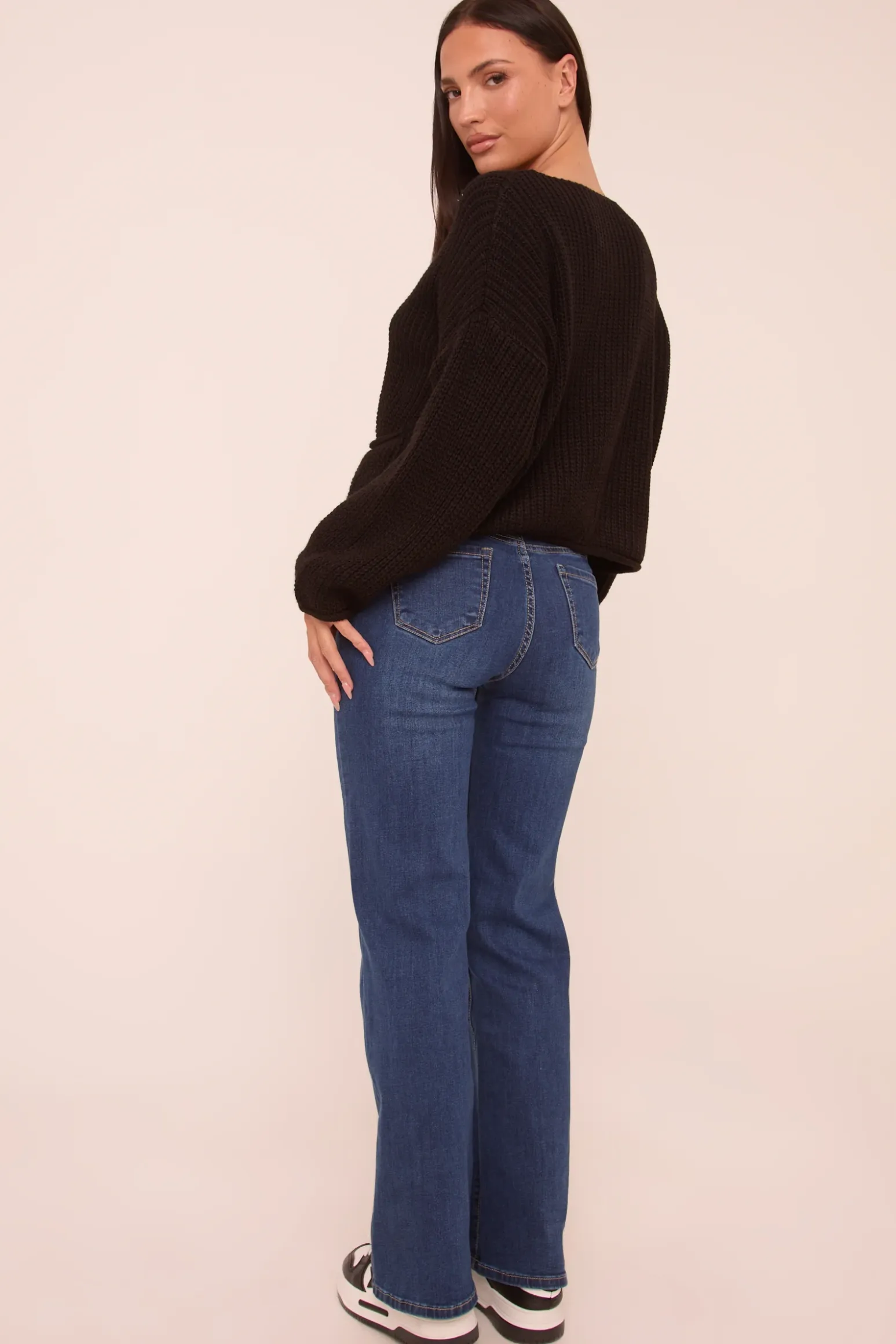 Rebellious Fashion Dark Blue Stretch Mid Waist Straight Leg Denim Jeans - Rey