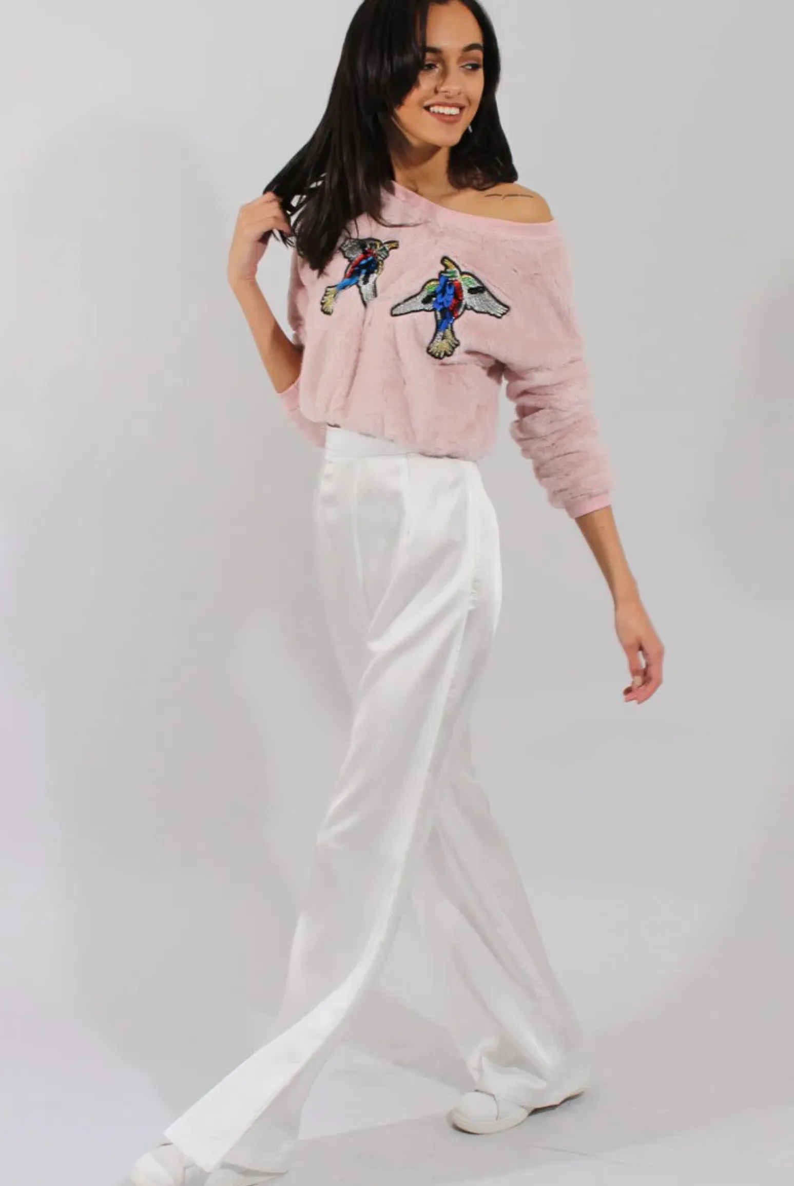 Rebellious Fashion Fluffy Pink Applique Cropped Jumper - Elle