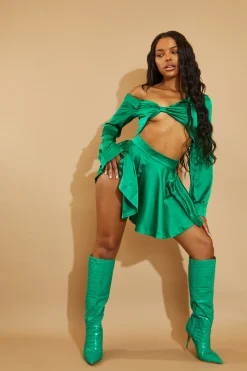 Rebellious Fashion Green Satin Flared High Waisted Shorts - Meral