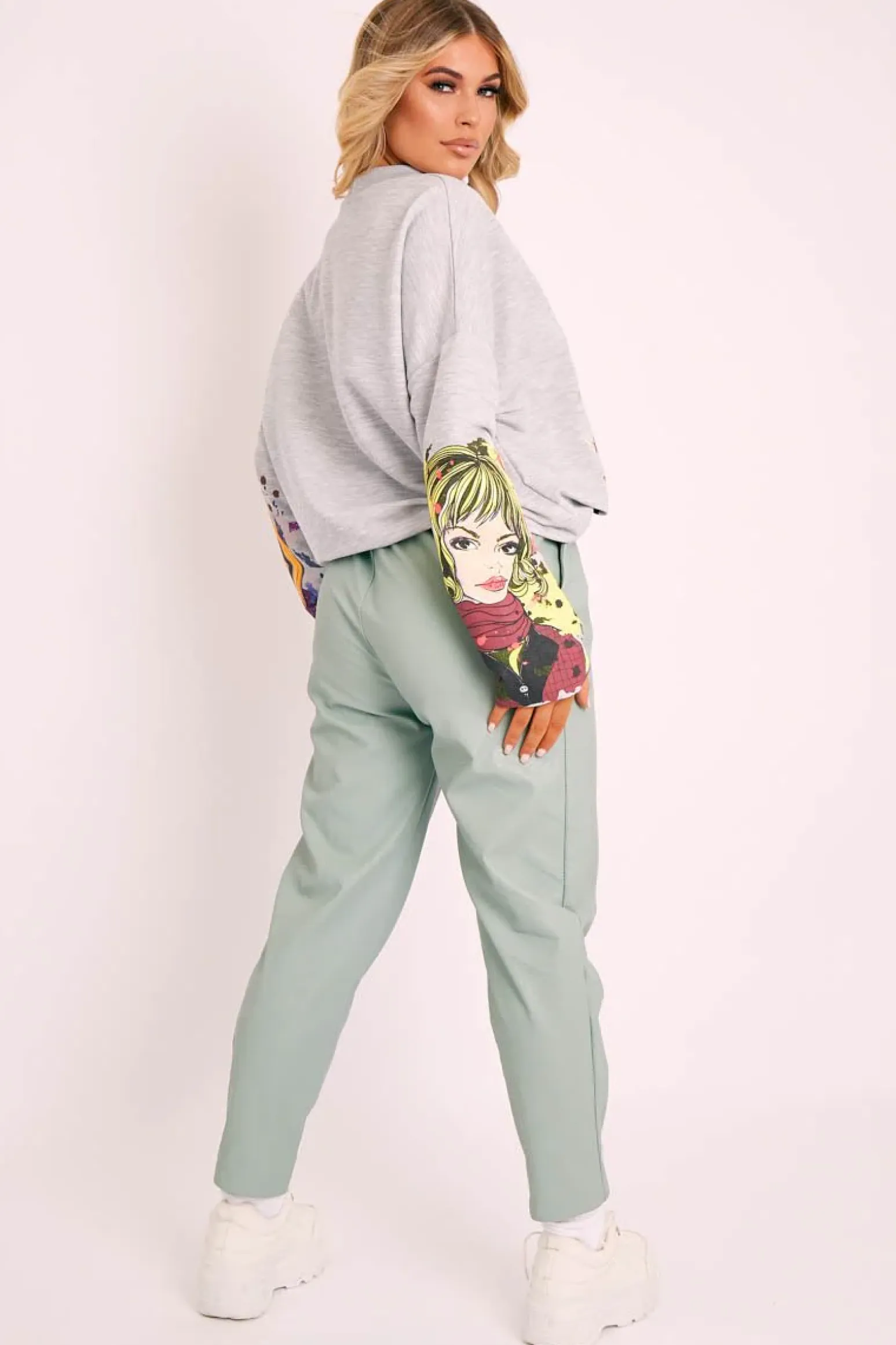 Rebellious Fashion Grey Illustration Graphic Print Sweatshirt - Cammie
