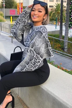 Rebellious Fashion Grey Snake Cropped Batwing Jumper - Lizy
