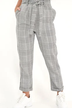 Rebellious Fashion Hounds-Tooth Tapered Trousers With Turned Up Hem - Kharli