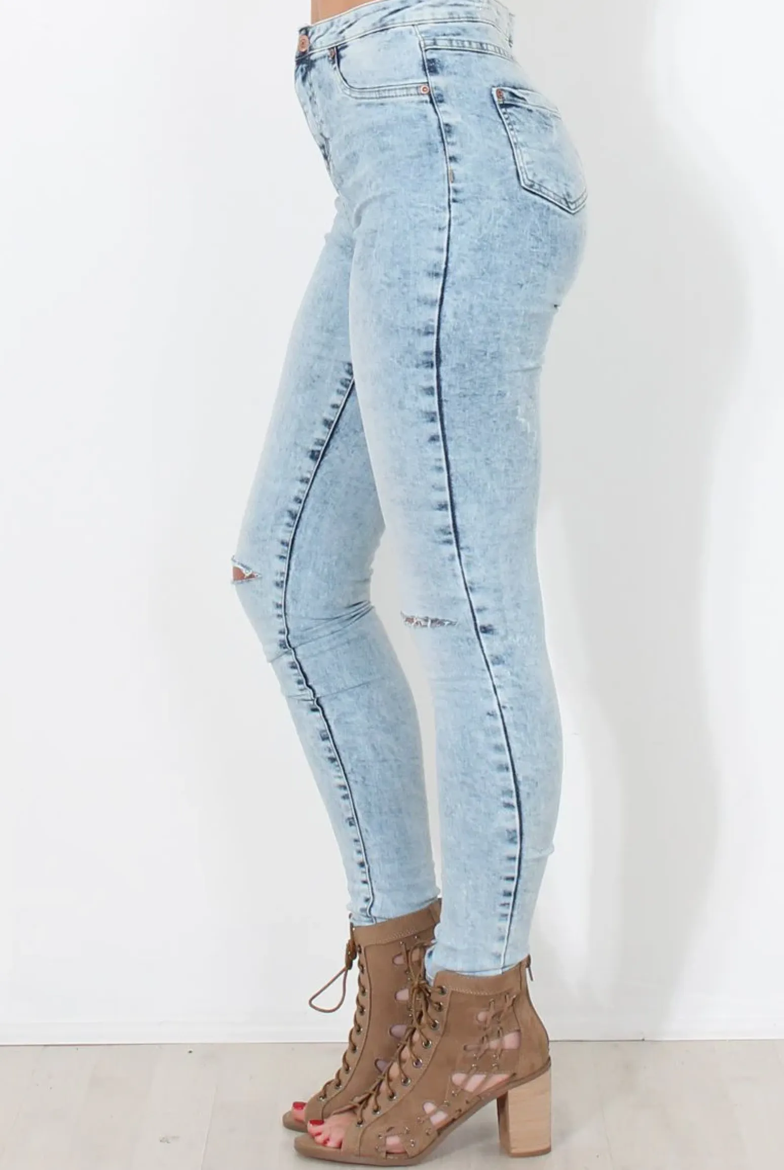 Rebellious Fashion Light Acid Ripped Knee Skinny Jeans - Rea