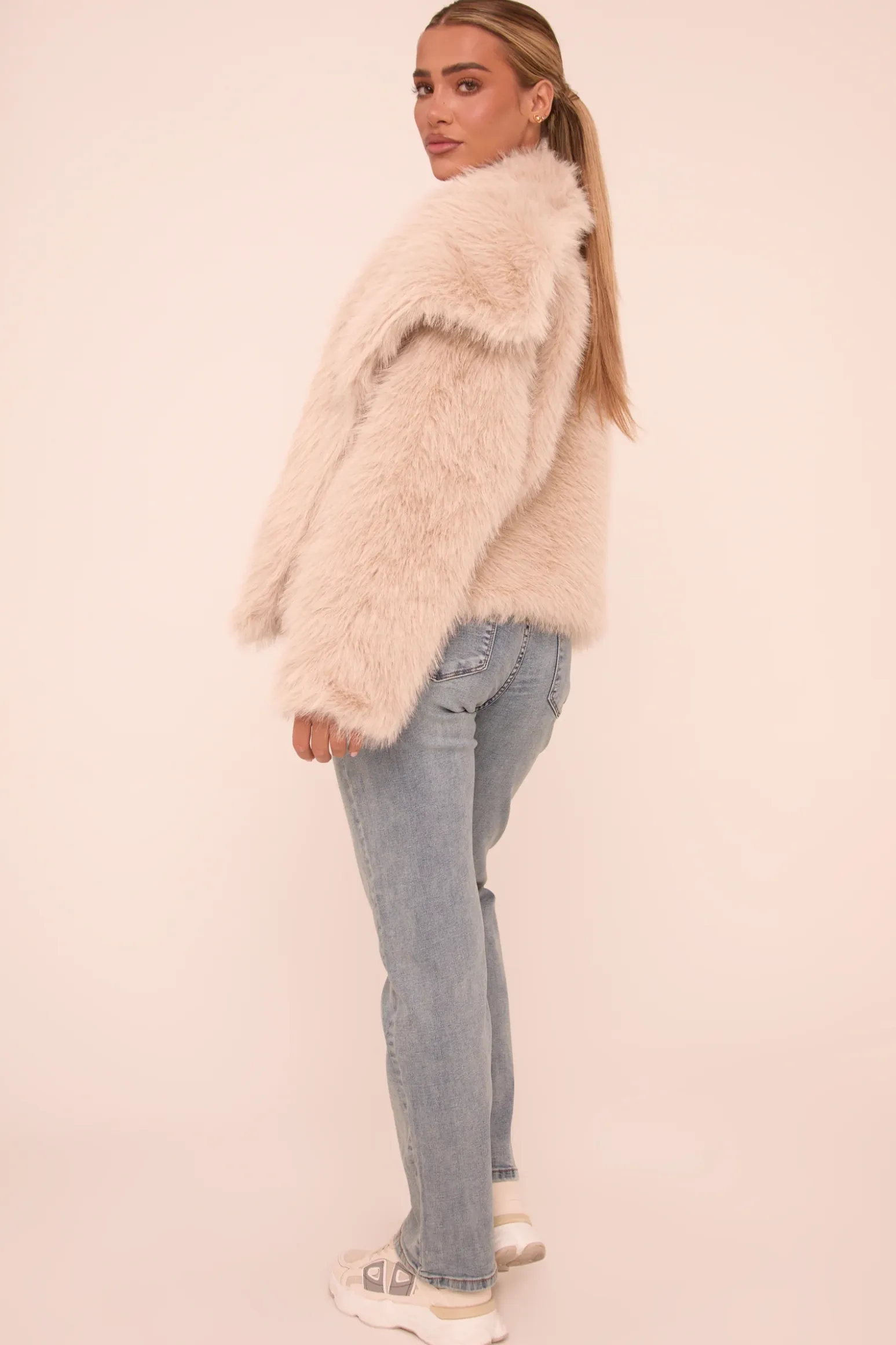 Rebellious Fashion Light Blue Washed Stretch Mid Waist Straight Leg Denim Jeans - Maddison