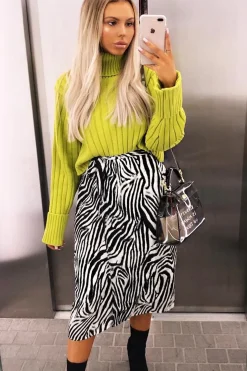 Rebellious Fashion Lime Wide Rib Roll Neck Jumper - Joyanna