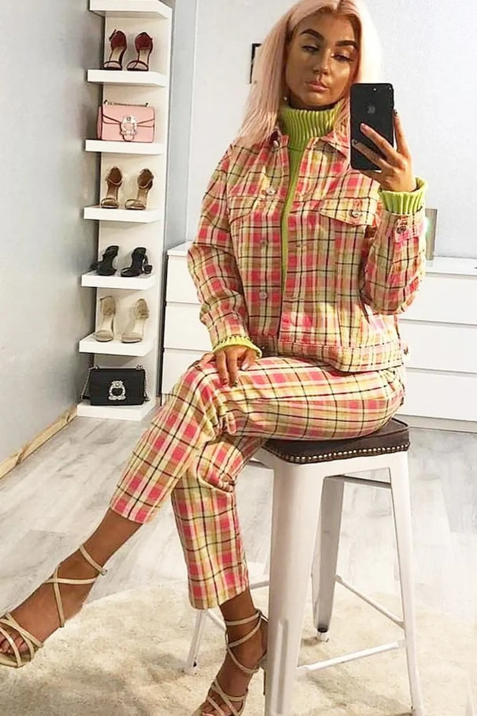 Rebellious Fashion Pink Check Crop Denim Jacket - Dakira