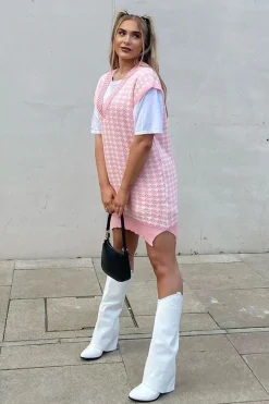 Rebellious Fashion Pink Houndstooth Knit Vest - Hazel