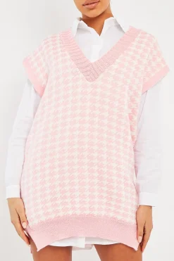 Rebellious Fashion Pink Houndstooth Knit Vest - Hazel