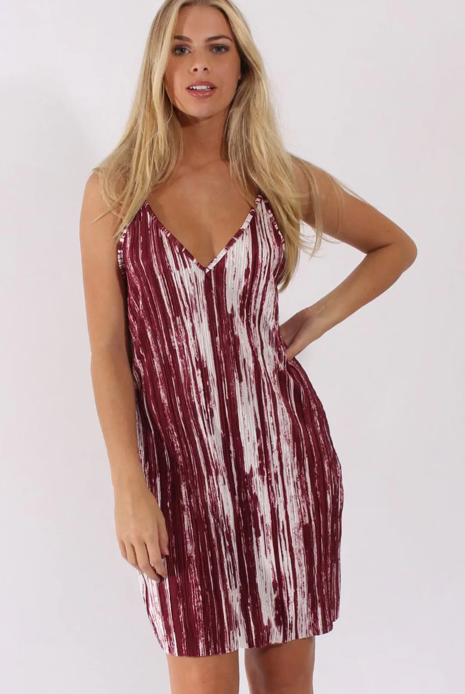 Rebellious Fashion Red & White Pattern Pleated Dress - Cherry