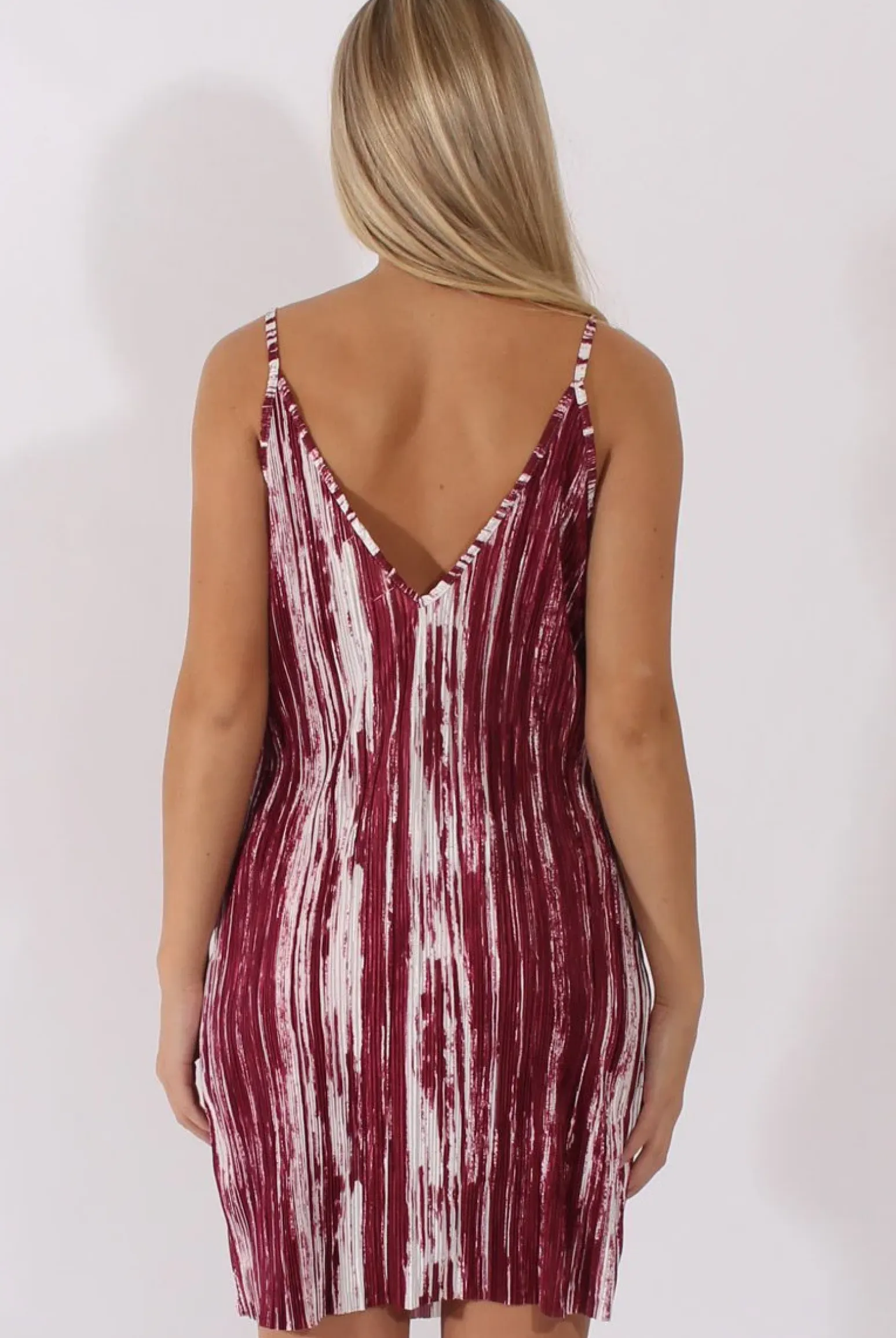 Rebellious Fashion Red & White Pattern Pleated Dress - Cherry