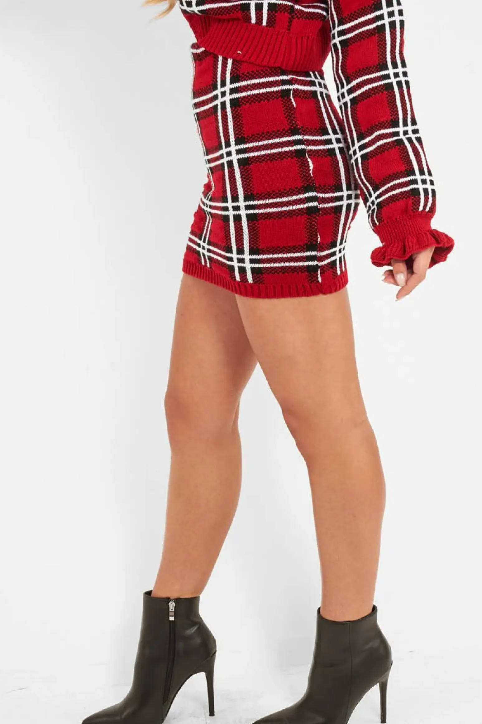 Rebellious Fashion Red Tartan Knit Mini Skirt - Chantelle