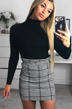 Rebellious Fashion Tartan Hound-Tooth Ruffle Hem Mini Skirt - Abagail