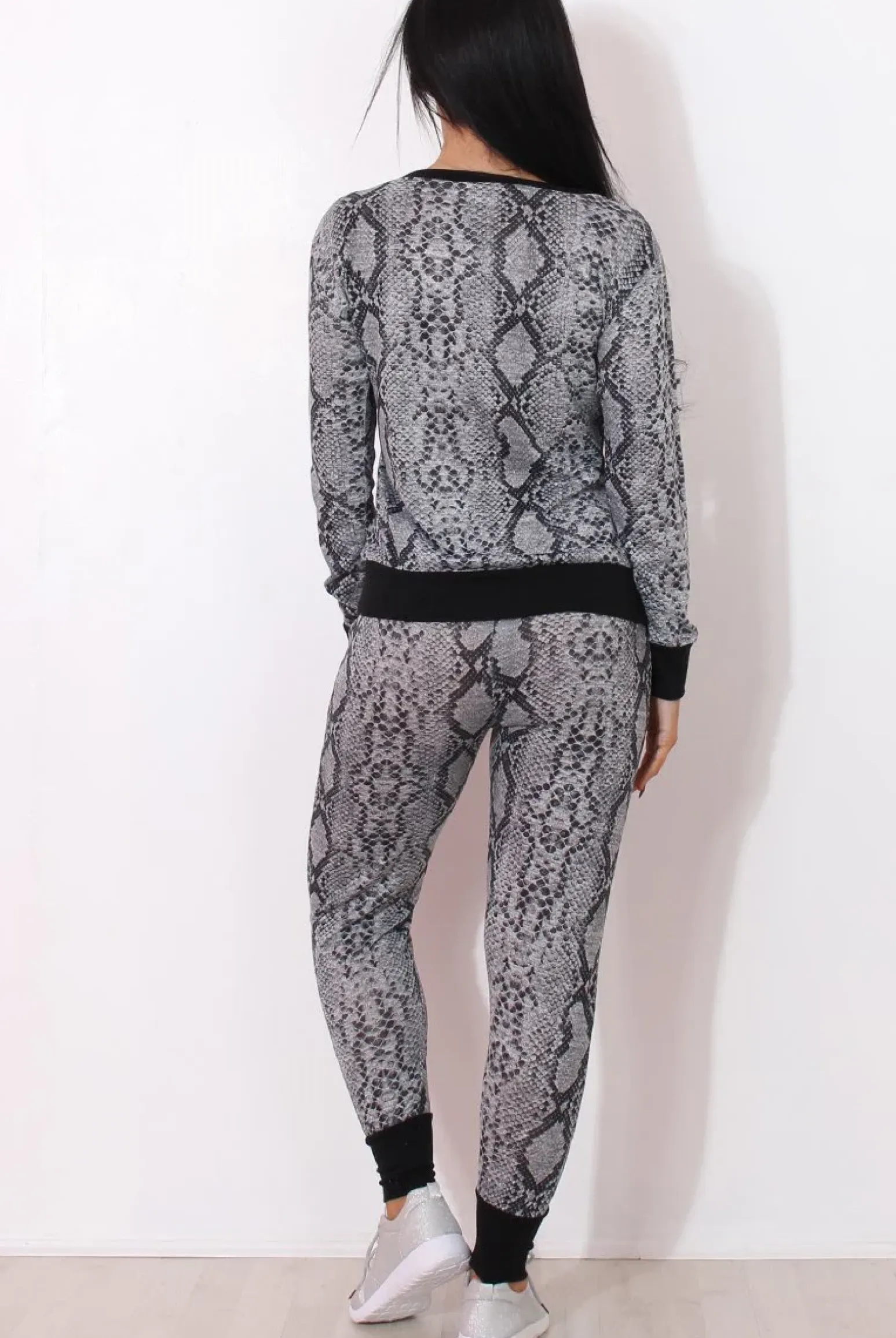 Rebellious Fashion Terma Black Snakeskin Loungewear Set