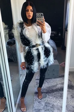 Rebellious Fashion White and Black Faux Fur Gilet - Jordana
