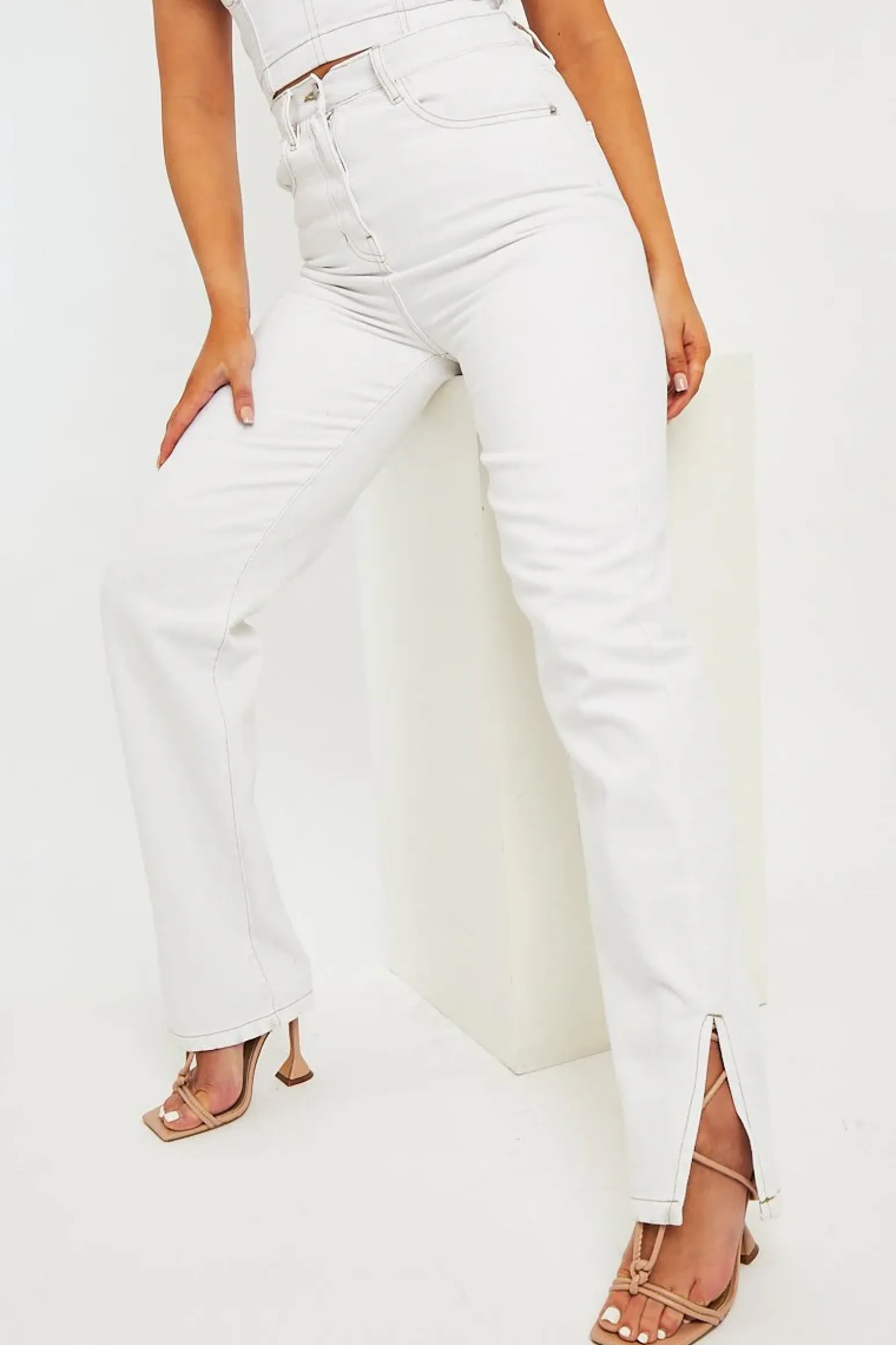 Rebellious Fashion White Contrast Stitch Denim Straight Leg Side Split Jeans - Tashi