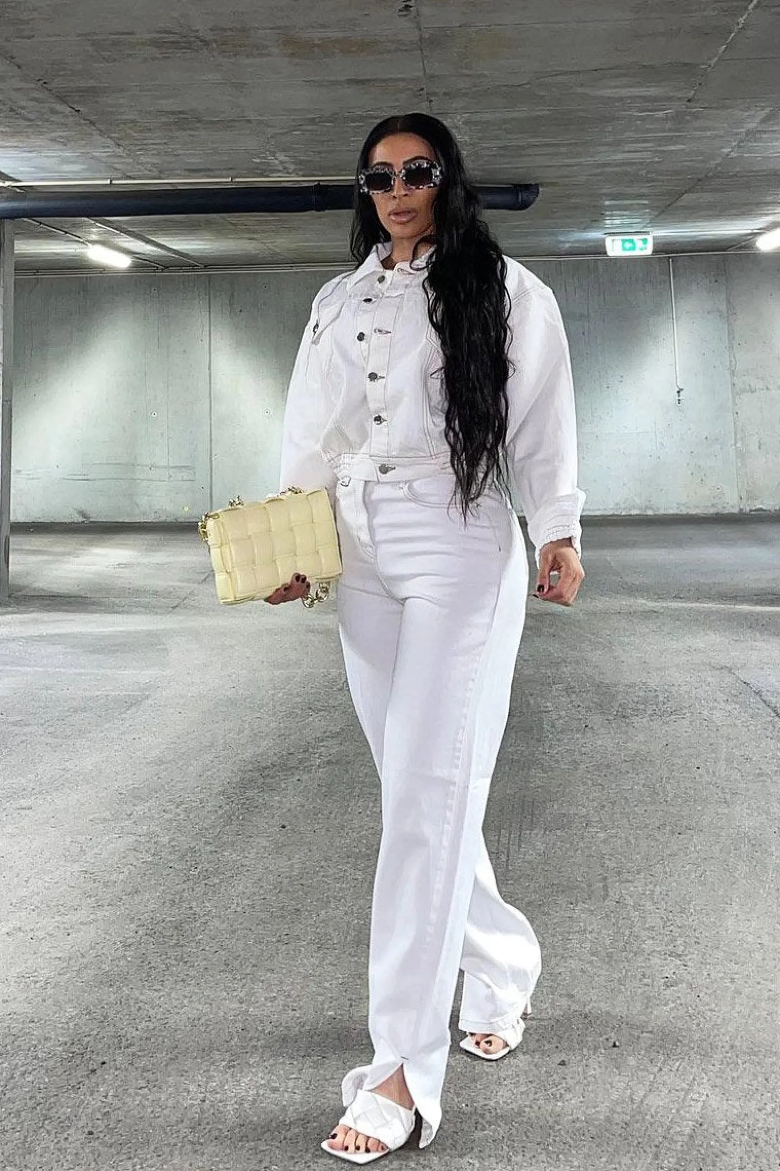 Rebellious Fashion White Contrast Stitch Elasticated Hem Denim Jacket - Danalee